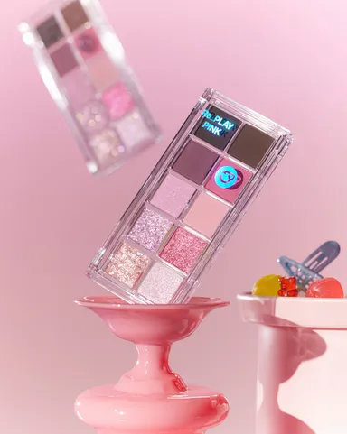 シーズナル ブレンディング アイシャドウ パレット　3,300円(税込)