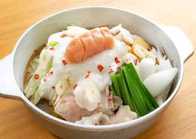 春限定の季節メニュー「明太とろろ うまかもつ鍋」(イメージ)