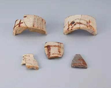 桃山時代の志野陶片　荒川豊蔵採集資料(荒川豊蔵資料館蔵)