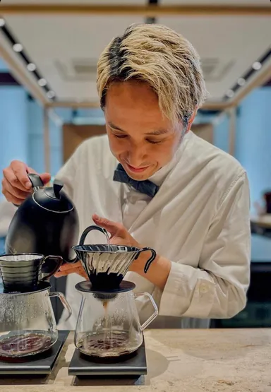 ゲストバリスタの図師 聡(ずしあきら)さん