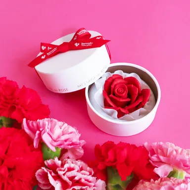 チョコレート「ペタル・レッド」