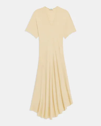 ドレス　59,400円(税込)