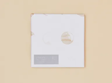 上品でシンプルなパッケージ