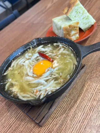 トキヤ／氷魚のアヒージョ