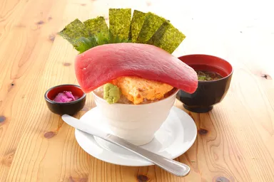 マグロドォォーン　1,280円