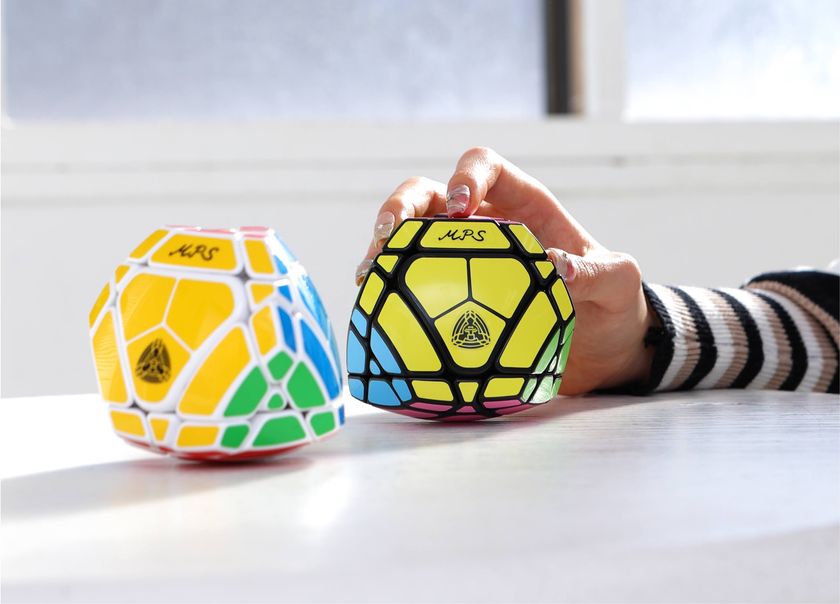 解ければIQ130以上！？難しすぎる変形八面体パズル登場！ 世界30