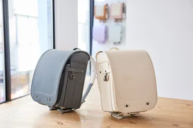 今年から展示会限定モデルのランドセルを販売中！