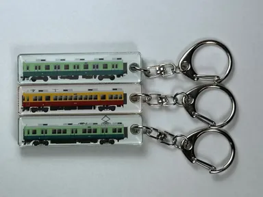 京阪電車キーホルダー 裏面