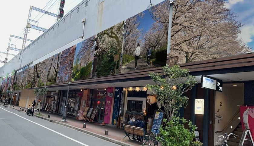 ＮＴＴ西日本、ビーブリッジとの実証実験
「京橋まちなかＡＲミュージアム」第２弾企画
「京橋まちなかＡＲさくら祭り」を
3月28日（火）からスタートします