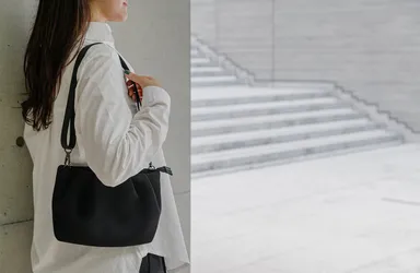 ポーチも付属のショルダーストラップで肩がけ可能