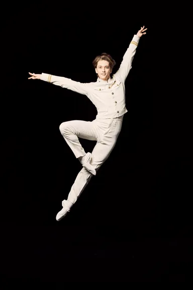 ジュリアン・マッケイ (C)Yumiko Inoue