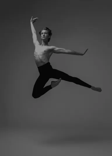 ジュリアン・マッケイ_4 (C)Nicholas MacKay