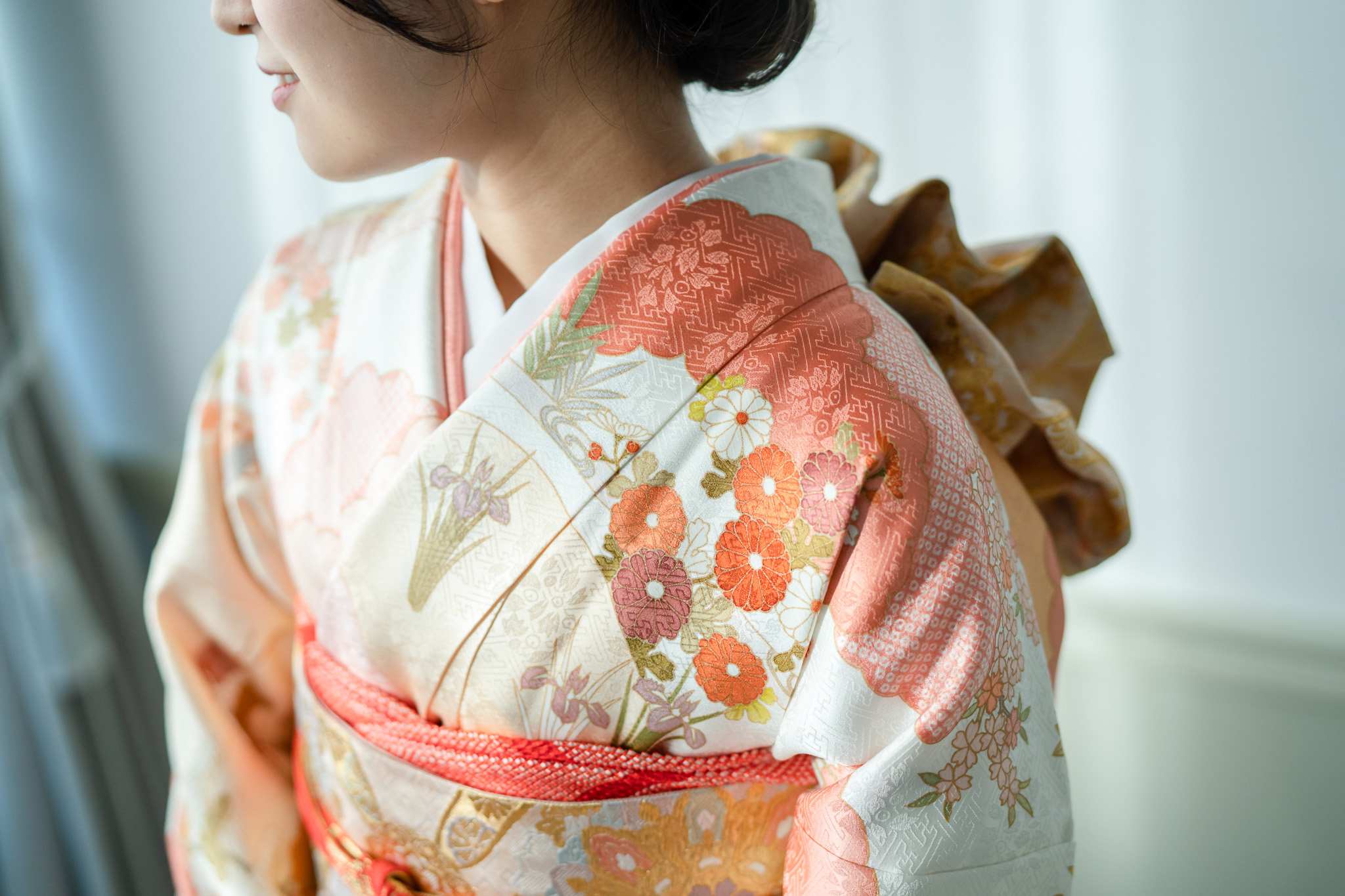 京都の老舗着物店「彩琳」が公式サイトの『振袖紹介ページ』を全面