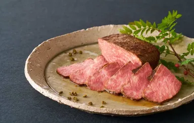 ローストビーフ山椒たれ仕立て