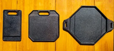 写真左より「すずり」「壱鉄」「鉄二」