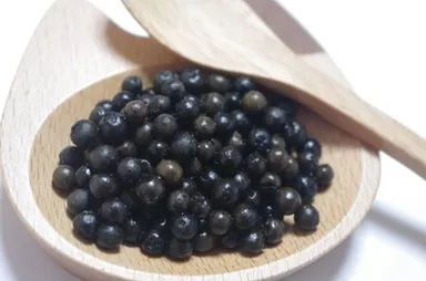 若胡椒の塩漬け