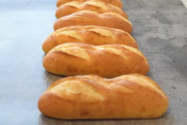 復刻パン：バタークリームパン