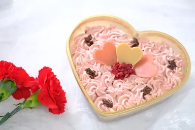 いちごピンキーハートケーキ　グルテンフリー