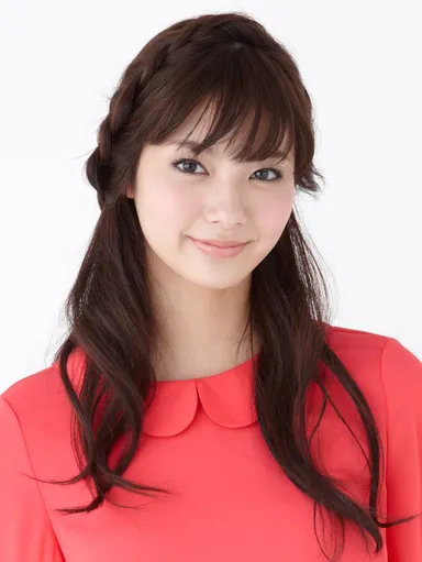 新川優愛
