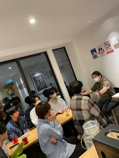 小林啓一監督と学生たち