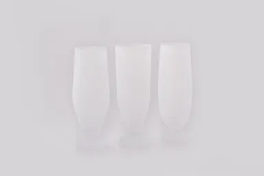 生涯を添い遂げるグラス ビアleシリーズ(ル シリーズ)フロスト   (写真　左：le tre(ル トレ)　中：le sei(ル セーイ)　右：le nove(ル ノーヴェ)