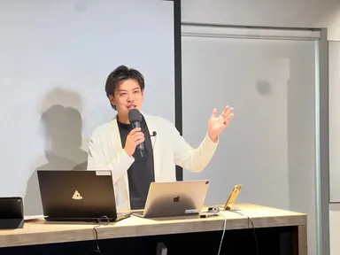 メイン講師の講座風景