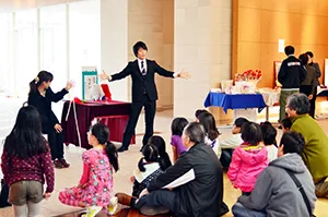 マジックショーを開催
