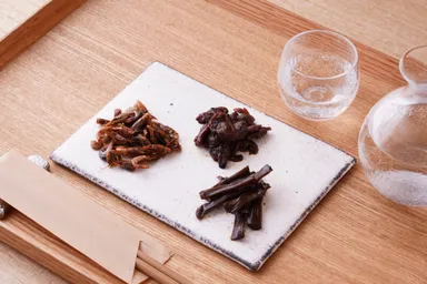 「人気のつくだ煮3種と日本酒のセット」1,320円