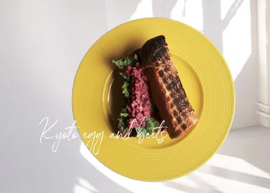 京都エッグと根菜ビーツサンド