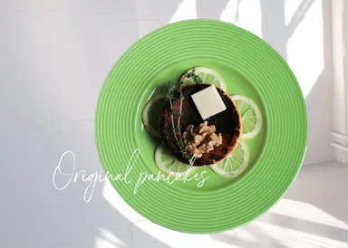 炭焼パンケーキとメープル檸檬