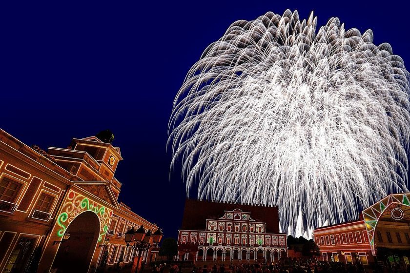 【志摩スペイン村】
7月1日（土）～8月31日（木）「サマーフィエスタ」の実施
