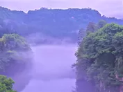 霧幻峡(只見川の川霧)