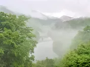 川霧の只見川と大自然