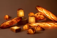 内側から溢れる温かな光が、パンの個性を引き立てます