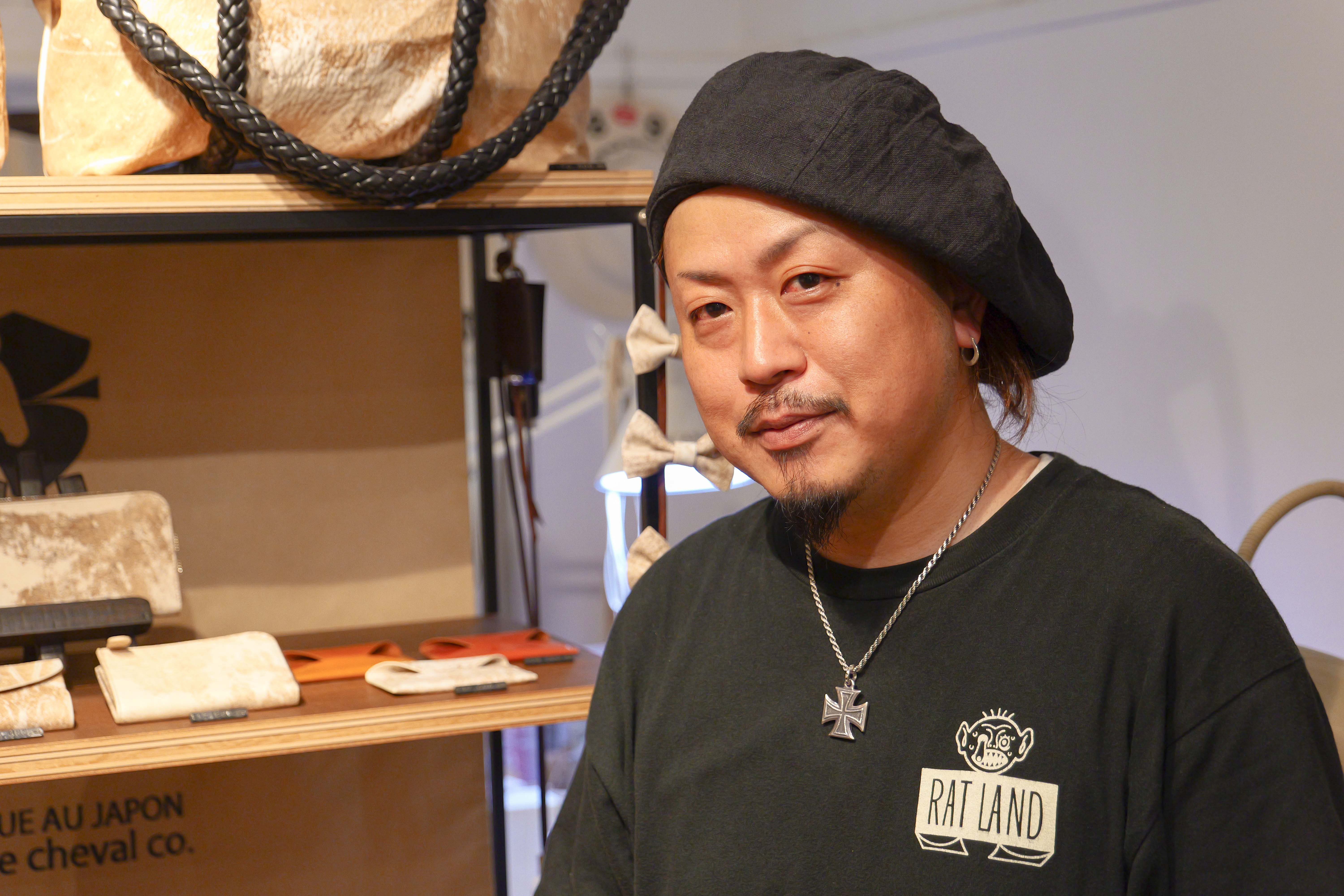 革のダイヤモンド“コードバン”専門ブランド「UNIQUEON」初の旗艦店が 革のダイヤモンド“コードバン”専門ブランド「UNIQUEON」初の旗艦店が