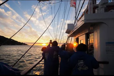「日本の夕陽百選」に選ばれている淡路島西海岸の夕陽