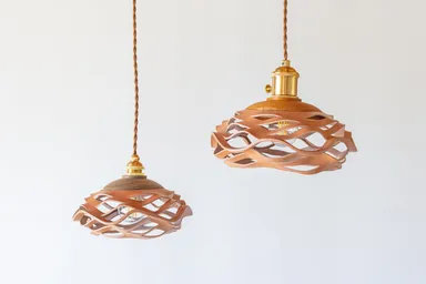 ヌメ革を使ったランプシェード(Sサイズ、Mサイズ)