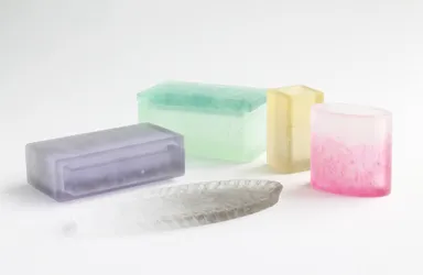 汲田 日向子氏のガラス作品