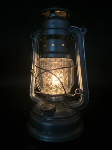 ランタンと麻の葉