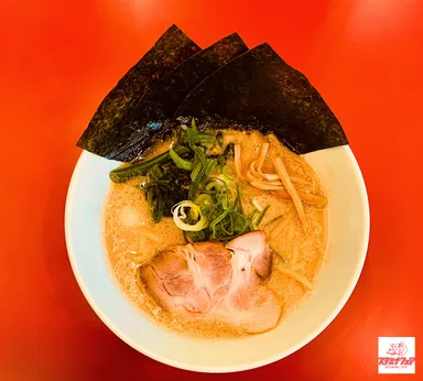 クリーミーとんこつ醤油ラーメン