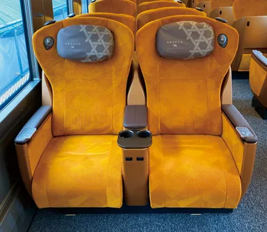 プレミアムシート特別展示・座席着席体験