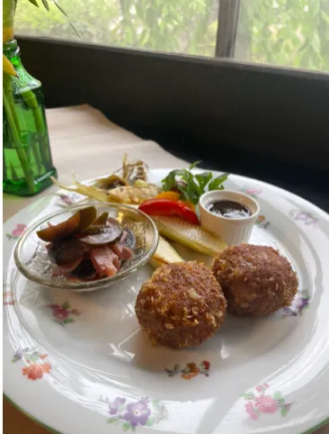 ジビエのメンチカツ　特製ウスターソース