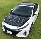 太陽電池パネルを搭載した「トヨタ プリウスPHV」実証車(2019年) ※2023年8月8日～20日の期間限定展示