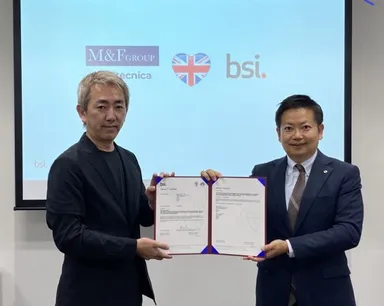 2023年7月12日に行われた認証授与式にて