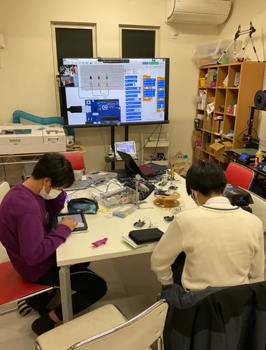 ロボットプログラミング風景