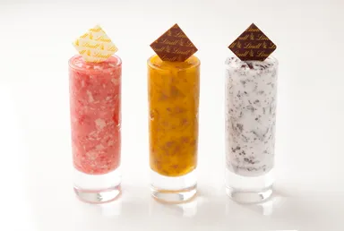 3種のソルベ　オ・ゼクラ・ドゥ・ショコラ