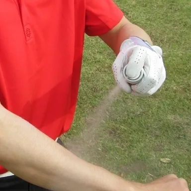 サッと使えるスプレータイプ！