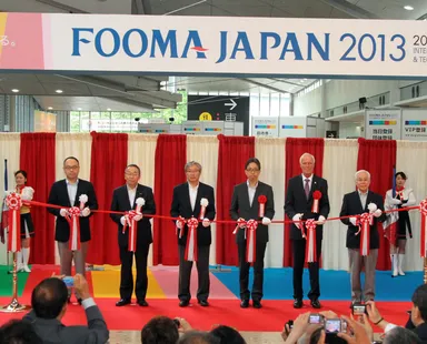 幕開けにふさわしい「華やかな開会式」