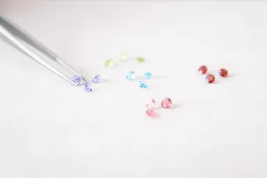 上質な誕生石を選べる