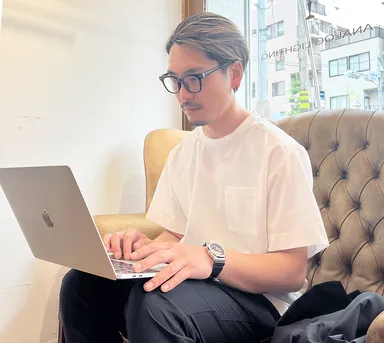 シャツ素材だからビジネスにも合う